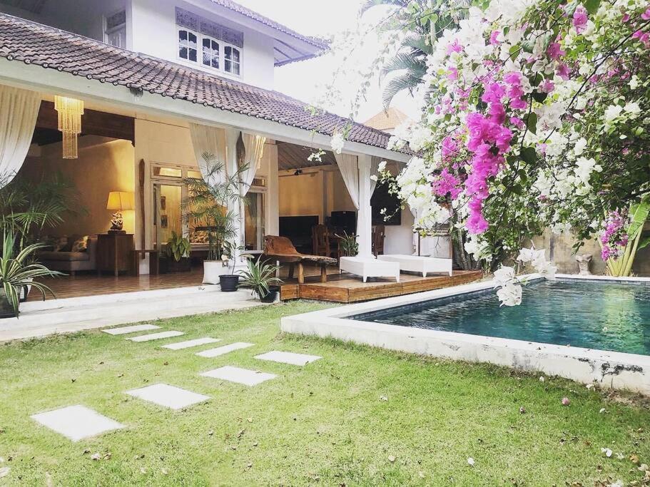 Villa Jalun Seminyak Exteriér fotografie